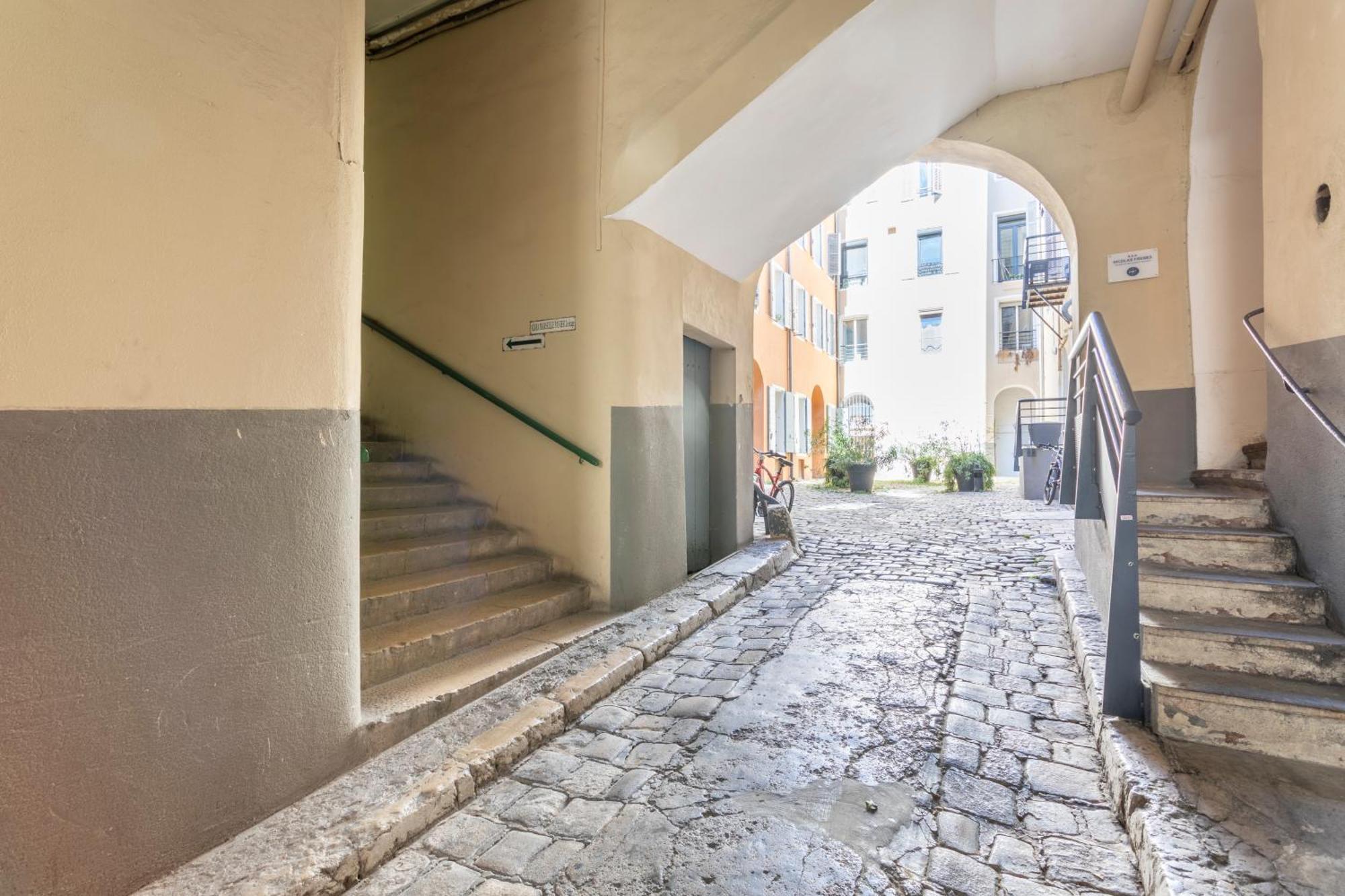Adira Marseille Panier 2 Etoiles Marselha Exterior foto